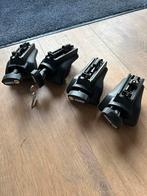 Thule Dakdrager Voetenset, Ophalen, Gebruikt