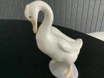 Witte porseleinen zwaan beeldje, Antiek en Kunst, Ophalen of Verzenden