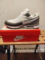 Nike Air classic maat 42, Wit, Nike, Nieuw, Ophalen of Verzenden