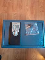 Inbraakwerende kluis.  digitaal en noodsleutel, Ophalen, Nieuw