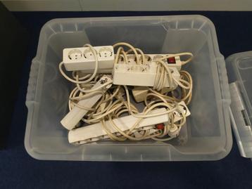 Stekkerdozen en stekkerblokken - Partij beschikbaar voor biedingen