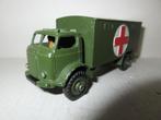Dinky Toys Military Ambulance nr. 626, Ophalen of Verzenden, Gebruikt, Bus of Vrachtwagen