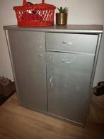 Zilverkleurig kastje met laden en deuren, Antiek en Kunst, Antiek | Meubels | Kasten, Ophalen