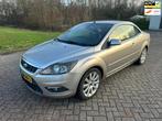 Ford Focus Coupé-Cabriolet 2.0 Titanium/AUTOMAAT/HARDTOP/AI, Auto's, Ford, Zwart, 4 stoelen, Bedrijf, Euro 4