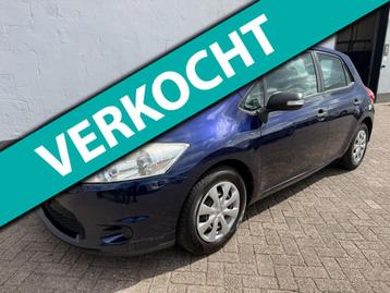 Toyota Auris 1.3 Comfort - Airco - Trekhaak beschikbaar voor biedingen