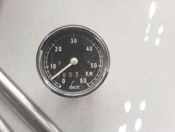 Oldtimer LUCIA bromfiets snelheidsmeter beschikbaar voor biedingen