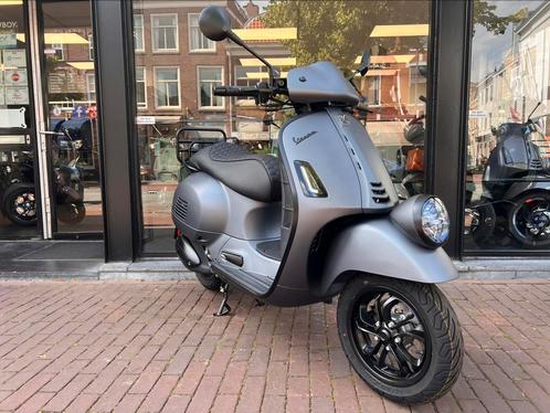 VESPA GTV 310 HPE 2025 EURO5+ EXCLUSIVE | 4 JAAR GARANTIE, Motoren, Motoren | Piaggio, Bedrijf, Super Sport, 12 t/m 35 kW, 1 cilinder