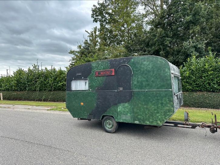 Caravan Knaus eiffelland retro   chateau aanbieding, Caravans en Kamperen, Caravans, Bedrijf, tot en met 4, Rondzit, Hobby, Vast bed