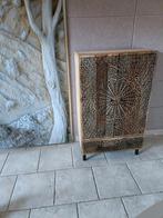 Prachtig kastje mangohout boho japandi, Huis en Inrichting, Kasten | Boekenkasten, Ophalen, Zo goed als nieuw