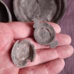 Bodemvondst Friesland Schaaltjes Tin en Lood oa Poppenhuis, Verzenden