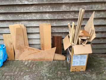 Resthout gratis beschikbaar voor biedingen