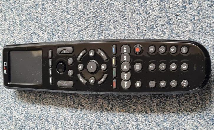 RTI pro24.Z programmable afstandsbediening, touchscreen zgan, Audio, Tv en Foto, Afstandsbedieningen, Zo goed als nieuw, Met display