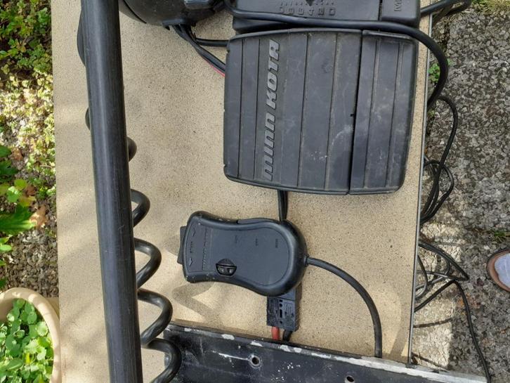 minkota fronttroler+minkota-vector, Watersport en Boten, Hengelsport | Witvissen, Gebruikt, Overige typen, Ophalen