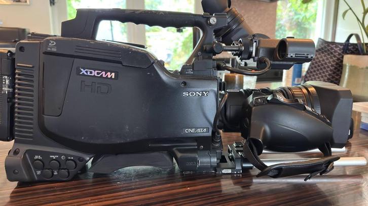 SONY pdw-f800 xdcam HD camera met 2 accu's en lader ENG cam, Audio, Tv en Foto, Professionele Audio-, Tv- en Video-apparatuur