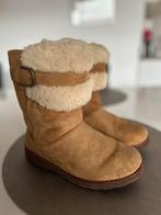 UGG meisjes schoenen, Ophalen of Verzenden, Zo goed als nieuw, Meisje, Schoenen