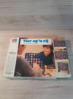 Vier op een rij - s6221, Hobby en Vrije tijd, Gezelschapsspellen | Bordspellen, Ophalen of Verzenden, Zo goed als nieuw