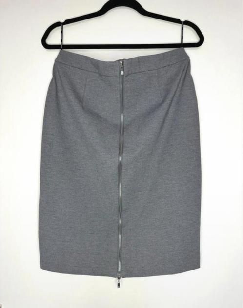 RESERVED grijze rok met rits - maat 38, Kleding | Dames, Rokken, Zo goed als nieuw, Maat 38/40 (M), Grijs, Knielengte, Ophalen of Verzenden