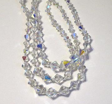 Vintage collier met Aurora Borealis kristallen van de 60ste. beschikbaar voor biedingen