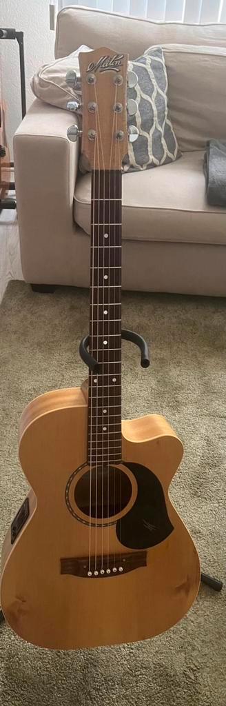 Maton -EBG808CL Maple Performer, Muziek en Instrumenten, Snaarinstrumenten | Gitaren | Akoestisch, Zo goed als nieuw, Met (piezo-)element