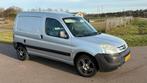 Peugeot Partner 2002 zilvergrijs met stuurbekrachtiging., Voorwielaandrijving, Stof, 4 cilinders, Handgeschakeld