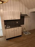 Witte kleine keuken met RVS Blad, Ophalen, Gebruikt, Wit, Hoekkeuken