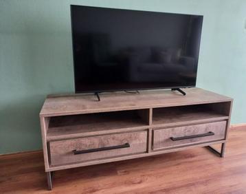 Mooie HACO tv-meubel, tv-kast, 2 lades, z.g.a.n., hout beschikbaar voor biedingen