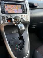 Toyota Verso 1.8 Vvti CVT 7P 2011 Blauw, Auto's, 74 €/maand, Blauw, 7 stoelen, Particulier