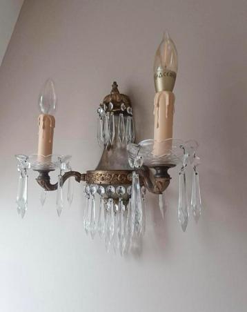Antiek bronzen kristallen wandlampjes beschikbaar voor biedingen