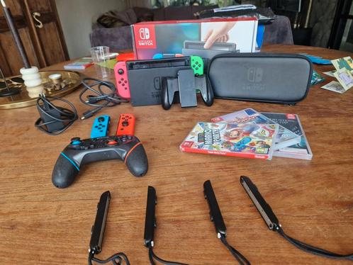 Nintendo Switch + Assorcies!, Spelcomputers en Games, Spelcomputers | Nintendo Switch, Zo goed als nieuw, Switch Original, Ophalen of Verzenden