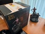 Sideshow Aragorn vs Uruk Hai Lord of the Rings, Verzamelen, Lord of the Rings, Ophalen of Verzenden, Gebruikt, Beeldje of Buste