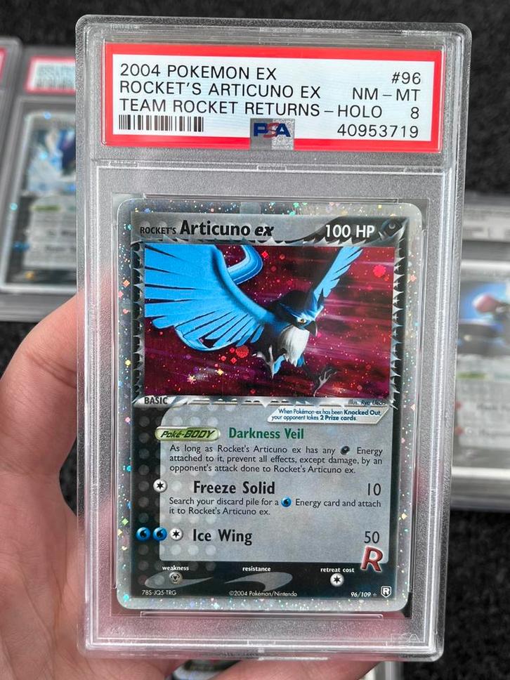 Pokémon PSA 8 Articuni ex #96 Team Rocket Returns, Hobby en Vrije tijd, Verzamelkaartspellen | Pokémon, Zo goed als nieuw, Losse kaart