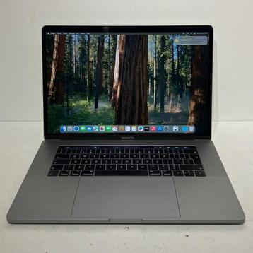 MacBook Pro 15inch 2019 | i9 | 32GB | 1TB incl. Lader beschikbaar voor biedingen
