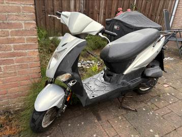 Kymco scooter beschikbaar voor biedingen