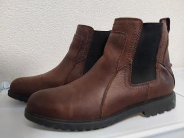 Heren lage leren enkellaarzen type 'Chelsea Boots' maat 44 beschikbaar voor biedingen