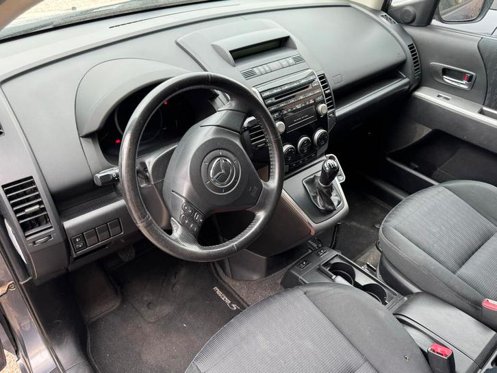 2x    Mazda 7-persoons set prijs, Auto diversen, Schadeauto's, Mazda, Handgeschakeld, Benzine, MPV, Zilver of Grijs, Ophalen