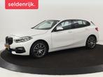 BMW 1-serie 118i High Executive | Sport line | Automaat | Ca, Auto's, BMW, 65 €/maand, Stof, Gebruikt, Wit