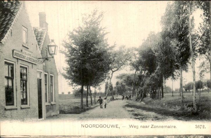 Noordgouwe - Weg naar Zonnemaire - Herberg, Verzamelen, Ansichtkaarten | Nederland, Ongelopen, Zeeland, 1940 tot 1960, Ophalen of Verzenden