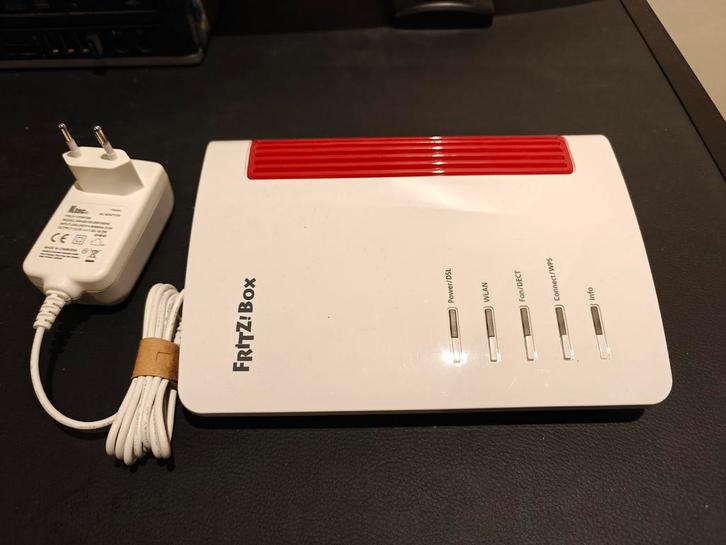 FRITZ!Box 7530 DSL Modem Router, Computers en Software, Routers en Modems, Zo goed als nieuw, Router met modem, Ophalen of Verzenden