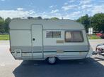 Chateau caravan inc tent en kenteken, Chateau, Bedrijf, Treinzit, Kachel