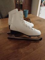 Nieuwe kunstschaatsen maat 39, Ophalen of Verzenden, Nieuw, Kunstschaatsen, Overige merken