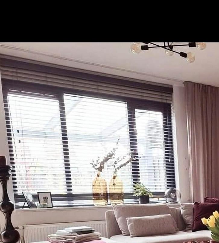 Luxaflex kunsstof antraciet (brede latten), Huis en Inrichting, Stoffering | Gordijnen en Lamellen, Zo goed als nieuw, 150 tot 200 cm