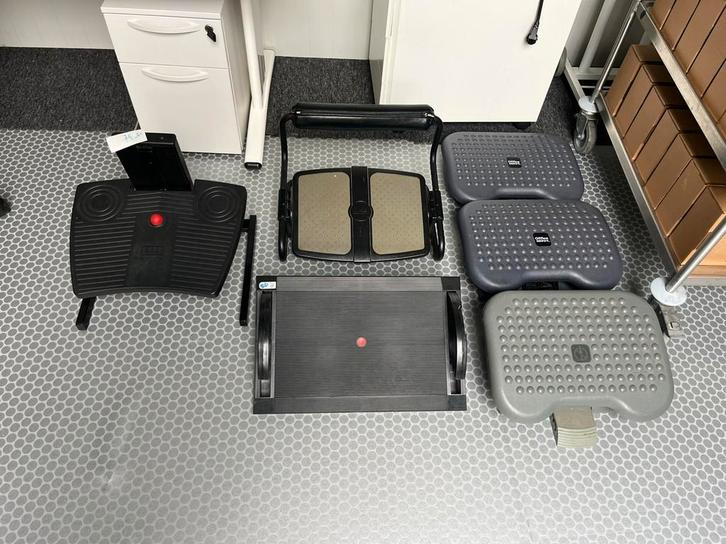 Voet standaard voor bureau, voetensteun, Diversen, Bureau-accessoires, Gebruikt, Ophalen