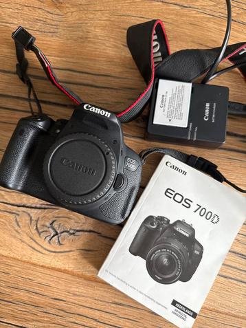 Canon EOS 700D Spiegelreflexcamera body, in zeer goede staat beschikbaar voor biedingen