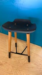 Design barkruk Quinze Milan Pilot stool 2x, Ophalen, Zo goed als nieuw, Hout