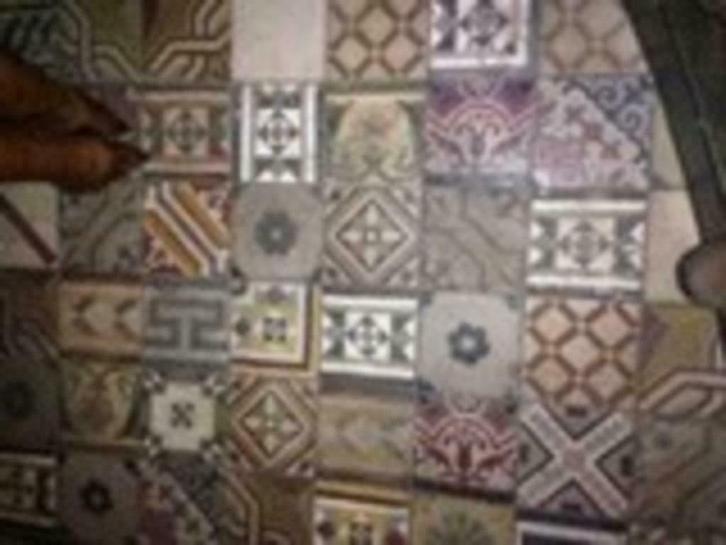 ANTIEKE TEGELS MET MOTIEF, Tuin en Terras, Tegels en Klinkers, Nieuw, Overige typen, Overige materialen, Ophalen of Verzenden