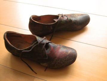 Leren veterschoen in herfstkleuren THINK! 38-39 snazzeys beschikbaar voor biedingen