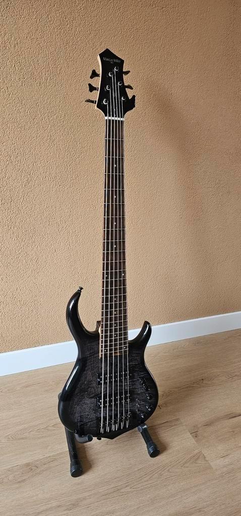 Sire Marcus Miller M7-6 Basgitaar, Muziek en Instrumenten, Snaarinstrumenten | Gitaren | Bas, Zo goed als nieuw, Elektrisch, 6-snarig