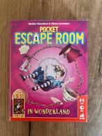 Pocket escape room “in wonderland”, Hobby en Vrije tijd, Gezelschapsspellen | Kaartspellen, Vijf spelers of meer, Ophalen of Verzenden