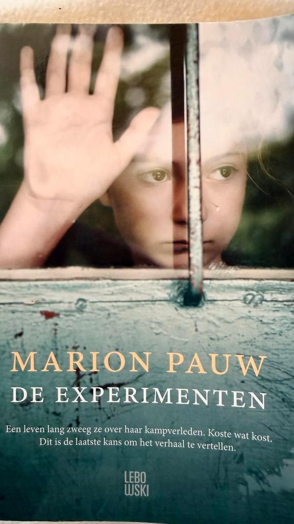 De Experimenten - Marion Pauw. ZGAN, Boeken, Romans, Zo goed als nieuw, Nederland, Ophalen of Verzenden
