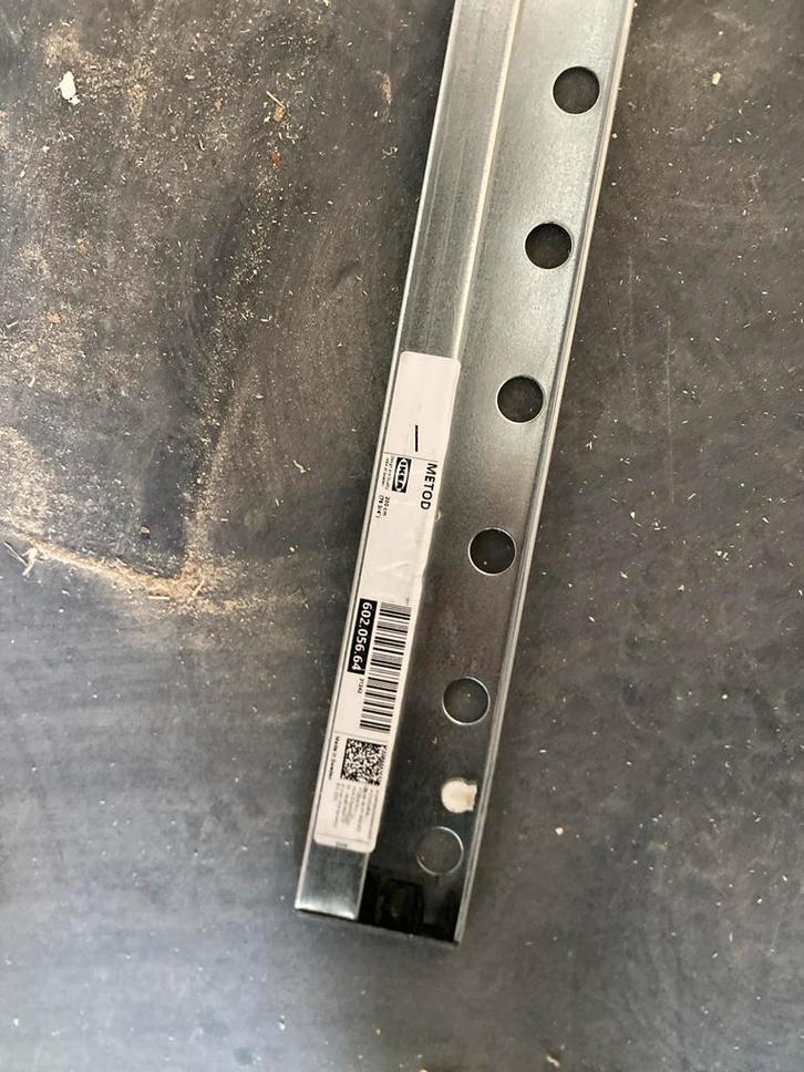 IKEA Metod Ophangrail 200cm - Nieuw!, Huis en Inrichting, Keuken | Keukenelementen, Nieuw, Minder dan 100 cm, 200 cm of meer, Minder dan 25 cm